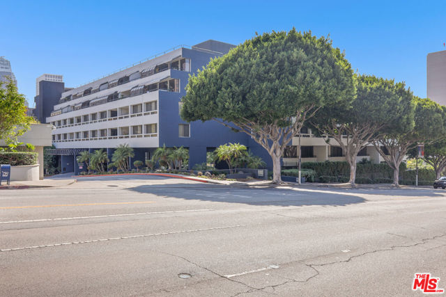 880 W 1st Street, Los Angeles CA: https://media.crmls.org/mediaz/b8c92c07-e729-4185-8102-200a7d701e17.jpg