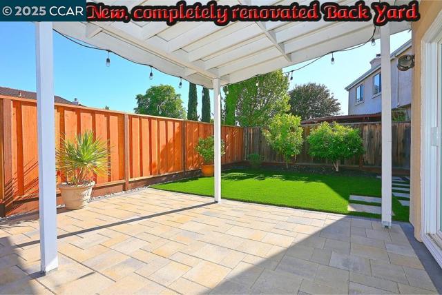 663 Greylyn Dr, San Ramon CA: https://media.crmls.org/mediaz/b8ca9cf2-26d4-4b56-9fe8-62f18ae888f5.jpg