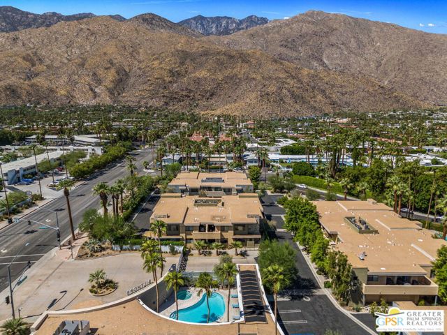 930 E Palm Canyon Drive, Palm Springs CA: https://media.crmls.org/mediaz/b8cc112c-ff9a-4a7f-9344-4ba012e2aa07.jpg