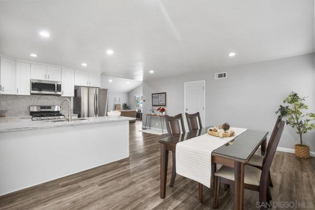 8807 Scorpius Way, San Diego CA: https://media.crmls.org/mediaz/b8cc1588-92d9-43bd-a9dc-0978b5732bb0.jpg