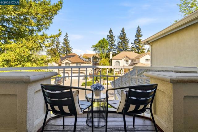 Image 25 of 54 For 121 Rassani Dr