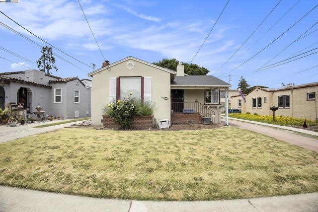 1815 Pearl St., Alameda, California 94501, 6 Bedrooms Bedrooms, ,4 BathroomsBathrooms,Single Family Residence,For Sale,Pearl St.,41072432