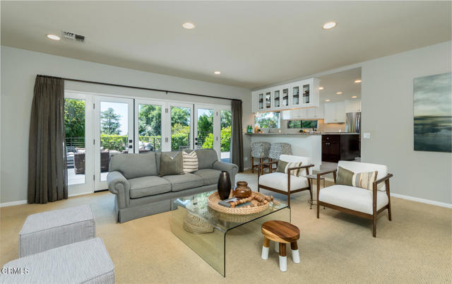 Detail Gallery Image 16 of 75 For 2320 Mountain Ave, La Crescenta,  CA 91214 - 4 Beds | 3/1 Baths