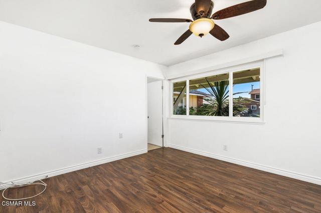 2142 Atwater Avenue, Simi Valley CA: https://media.crmls.org/mediaz/b8ce7396-5762-4db1-ac79-3fac252c553d.jpg