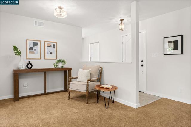 1618 Candelero Dr, Walnut Creek CA: https://media.crmls.org/mediaz/b8ced7df-5439-4fa0-989a-37534369806d.jpg