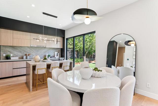 1599 Bonita Avenue, Mountain View CA: https://media.crmls.org/mediaz/b8cef12c-37ed-4511-88ad-9ac3e3d70caa.jpg