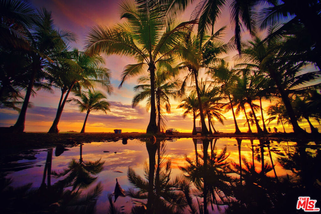 https://media.crmls.org/mediaz/b8cf5aa0-7303-4f1a-bf23-42df1c7d1204.jpg?preset=X-Large