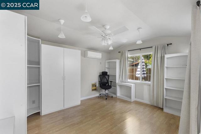 1806 Newell Ave, Walnut Creek CA: https://media.crmls.org/mediaz/b8d04b4e-7647-493a-8216-c893b7fe68a9.jpg