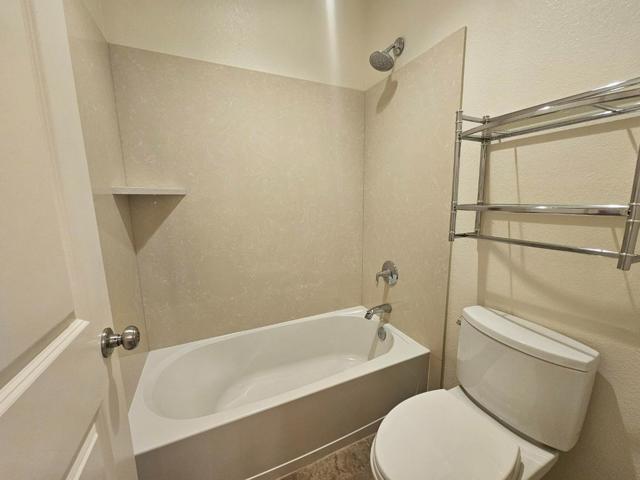 1703 Cobblefield Lane, Los Banos CA: https://media.crmls.org/mediaz/b8d071f0-2be6-4e58-b81a-3b8c228268c6.jpg