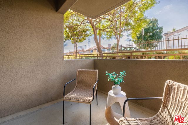 2750 Artesia Boulevard, Redondo Beach, California 90278, 2 Bedroom Bedrooms, 0 ,1 BathroomBathrooms,Residential,For Sale,Artesia,0,26992733
