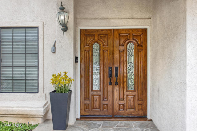 790 Spring Canyon Place, Thousand Oaks CA: https://media.crmls.org/mediaz/b8d2140a-6575-4d87-8107-30e91a1de241.jpg