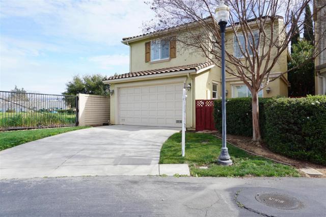 7950 English Oak Circle, Gilroy CA: https://media.crmls.org/mediaz/b8d27ddc-3c92-4dda-93b7-08632b44fe56.jpg