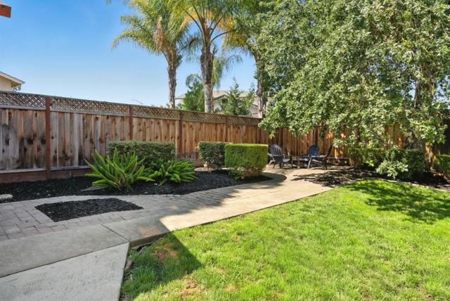 1010 Creekside Court, Morgan Hill CA: https://media.crmls.org/mediaz/b8d2b7c7-f4b0-407a-a697-88417d50a554.jpg