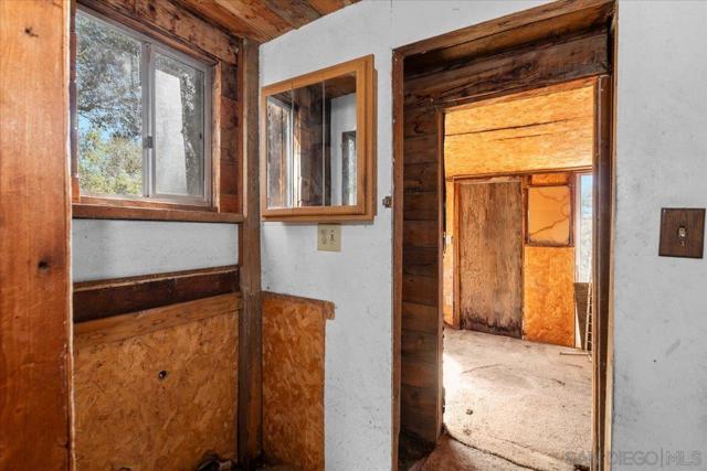 12220 Rebel Wind Rd, Descanso CA: https://media.crmls.org/mediaz/b8d32c6a-a9ad-413e-99f1-22339c3b33e4.jpg