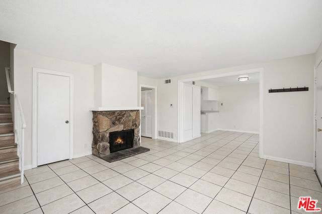 576 Spring Road, 70 photo 4