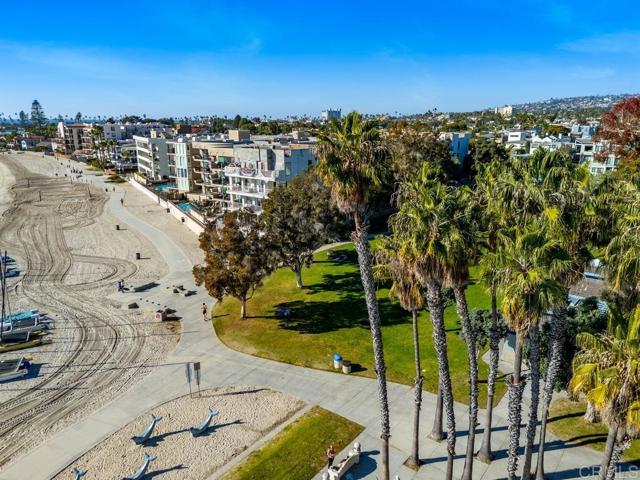 Detail Gallery Image 27 of 37 For 1235 Parker Pl 3j,  San Diego,  CA 92109 - 2 Beds | 2 Baths