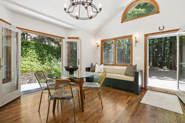 23110 Old Santa Cruz Highway, Los Gatos CA: https://media.crmls.org/mediaz/b8d585a0-97ed-46e6-8522-bbb05e940bed.jpg