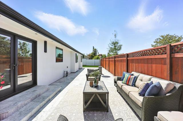 2154 Briarwood Drive, Santa Clara CA: https://media.crmls.org/mediaz/b8d5efe9-f419-4e90-8961-d43cbbdf8639.jpg