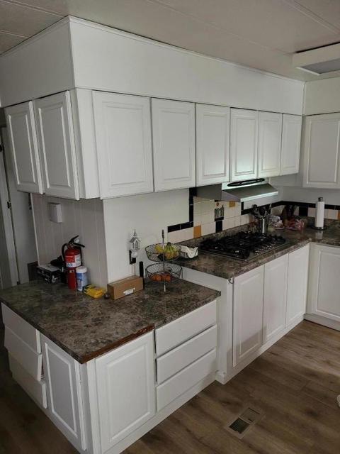 548 Mill Pond Drive, San Jose CA: https://media.crmls.org/mediaz/b8d63f79-21f5-4ed0-b8aa-9303aa399f2b.jpg