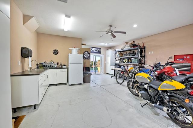 7000 Mariposa, Santee CA: https://media.crmls.org/mediaz/b8d712a1-9eaf-4ac7-940f-de0ea6d857a8.jpg