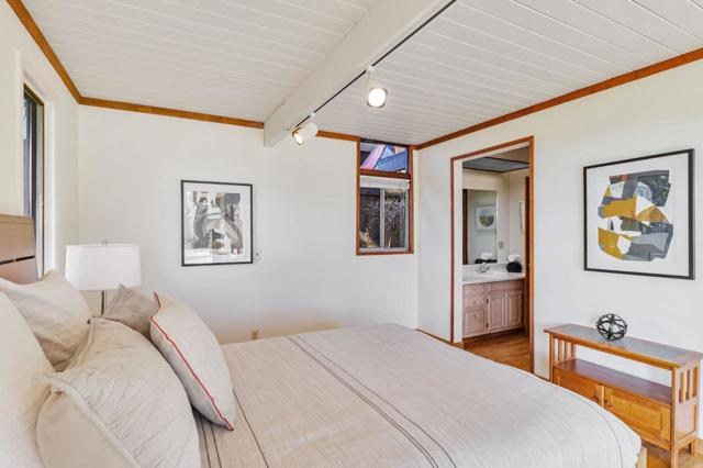 1760 Lexington Avenue, San Mateo CA: https://media.crmls.org/mediaz/b8d71eb2-49a2-4f01-bf42-a56adea1b6e5.jpg