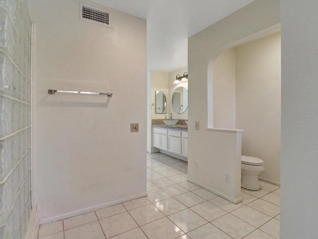 35738 Calle Montigo, Cathedral City CA: https://media.crmls.org/mediaz/b8d7a76a-da89-40cc-bcac-4386fe5ce5e5.jpg