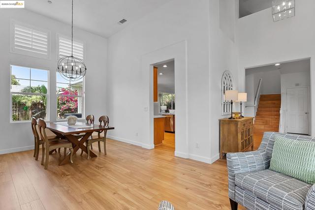 917 Sawyer Way, Brentwood CA: https://media.crmls.org/mediaz/b8d7bed3-1147-43ac-923e-a2cf212da600.jpg