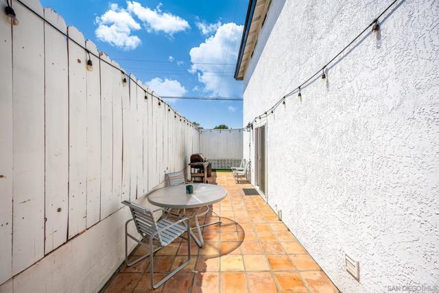 5778 Cumberland St, San Diego CA: https://media.crmls.org/mediaz/b8d7dae7-64d8-4873-b1a5-c324ff0dfa4d.jpg
