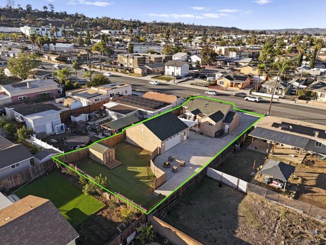 795 W Washington Ave, El Cajon CA: https://media.crmls.org/mediaz/b8d818fa-c281-40aa-9bc9-a855078ef961.jpg