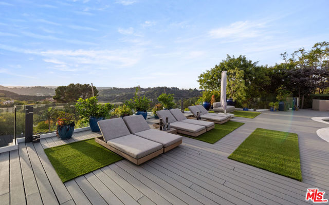 2630 EDEN Place, Beverly Hills CA: https://media.crmls.org/mediaz/b8d88c3a-1757-4de3-ac40-905664bbee5b.jpg