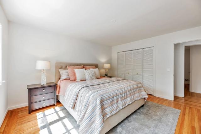 632 Saint Claire Drive, Palo Alto CA: https://media.crmls.org/mediaz/b8d96260-6098-4359-97f3-09c7240e5831.jpg