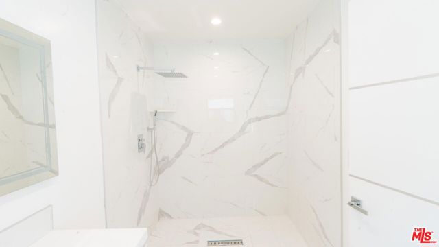 10520 Ashton Avenue, Los Angeles CA: https://media.crmls.org/mediaz/b8da0991-08d3-40e3-a2e6-79653bb1af98.jpg