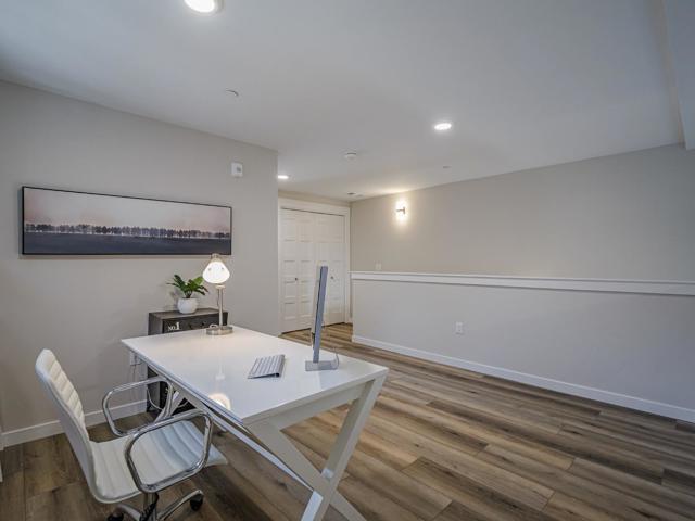 116 Aptos Village Way, Aptos CA: https://media.crmls.org/mediaz/b8da239d-df00-4977-8dc2-422ebc51df7a.jpg