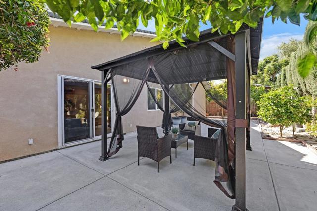 43270 Newport, Fremont CA: https://media.crmls.org/mediaz/b8db496f-2805-4664-92b5-ee508e5b385b.jpg