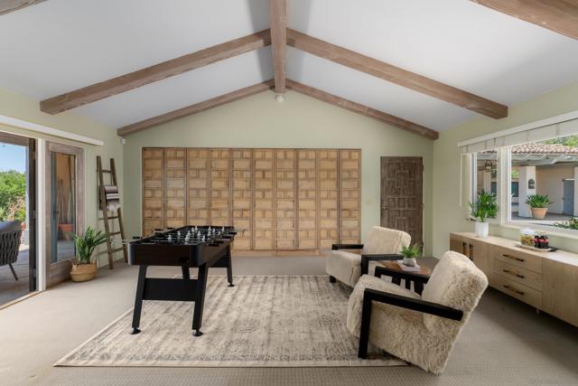 17716 Via De Fortuna, Rancho Santa Fe CA: https://media.crmls.org/mediaz/b8db7b60-ef1e-4392-99aa-7e390451d921.jpg
