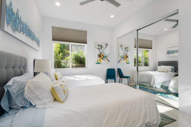 14 Stephen Terrace, Rancho Mirage CA: https://media.crmls.org/mediaz/b8dc6029-f35f-40a2-a01b-92b888b73ca1.jpg