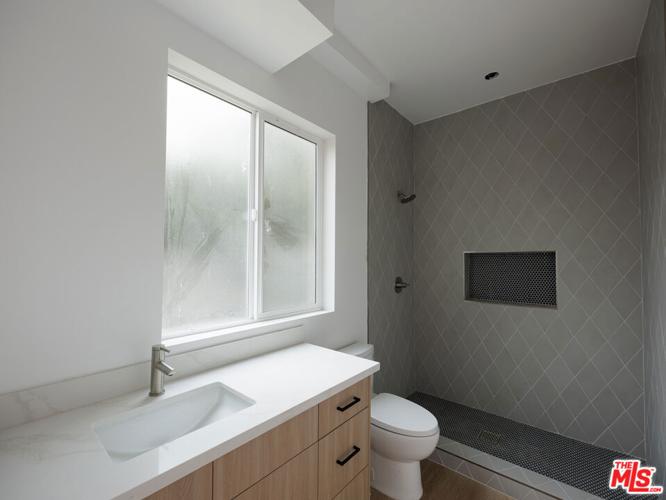 MLS #26856319 image #10