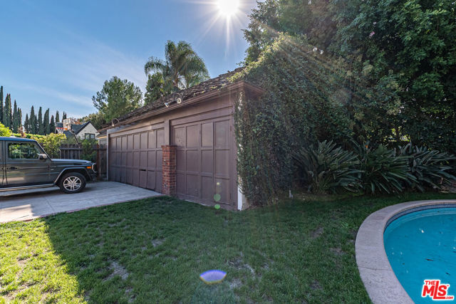 Image 46 of 47 For 165 Las Palmas Avenue