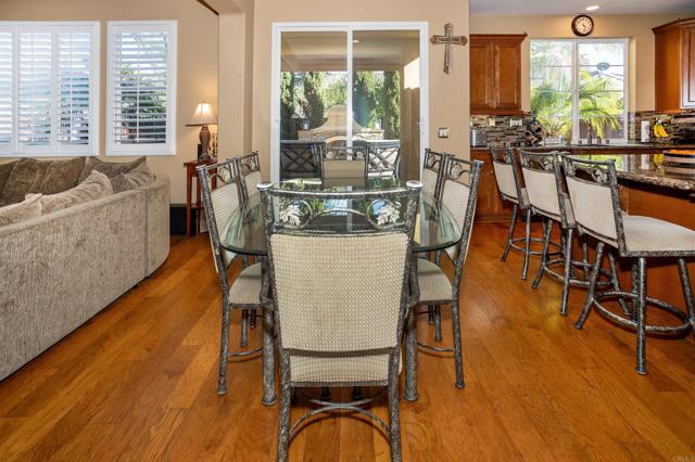 3753 Bergen Peak Place, Carlsbad CA: https://media.crmls.org/mediaz/b8dda4a0-2e11-4246-bd3d-42ada134dbca.jpg