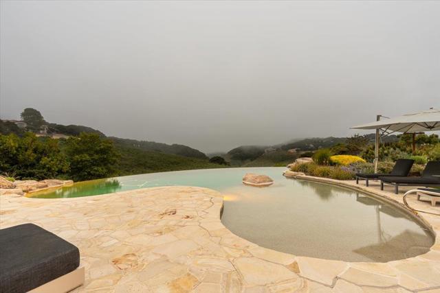 25926 Puerta Del Cajon, Monterey CA: https://media.crmls.org/mediaz/b8ddc78c-f4bf-4993-bd47-f0fc2bafc668.jpg
