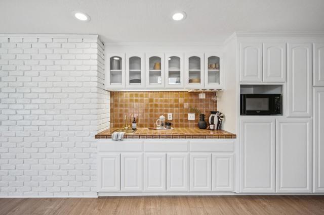 1639 Blossom Hill Road, San Jose CA: https://media.crmls.org/mediaz/b8de3f53-cf50-478f-b116-a68b0f18f03e.jpg