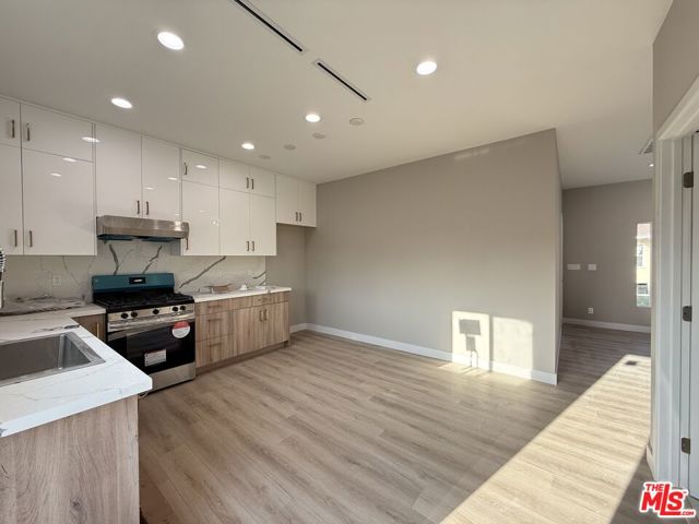1221 N Azusa Avenue, Azusa CA: https://media.crmls.org/mediaz/b8df24bc-b395-44a4-a22f-bca079a5fa52.jpg