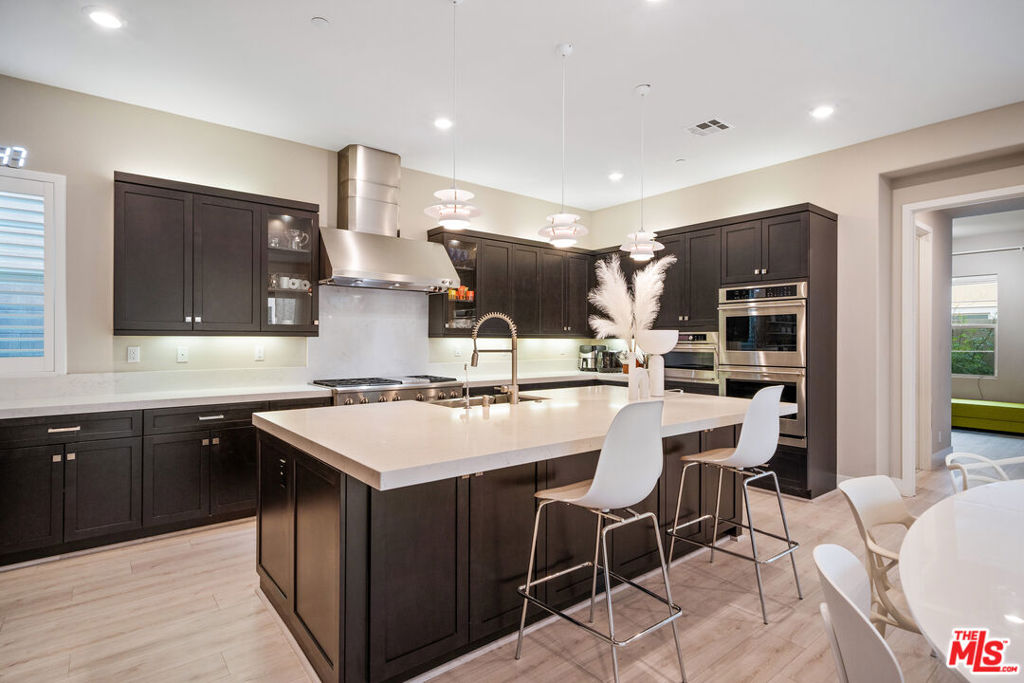 B8df7843 1824 44b1 9681 Ae5e1f25c25d