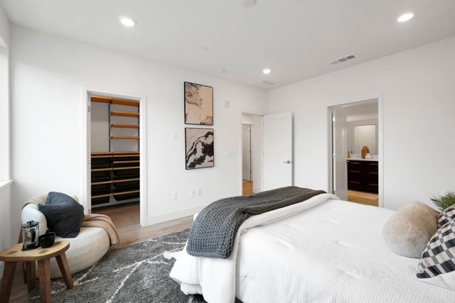 45039 Insight St, Fremont CA: https://media.crmls.org/mediaz/b8dfcbb5-80d5-40fb-bf98-f93e8e177fcb.jpg