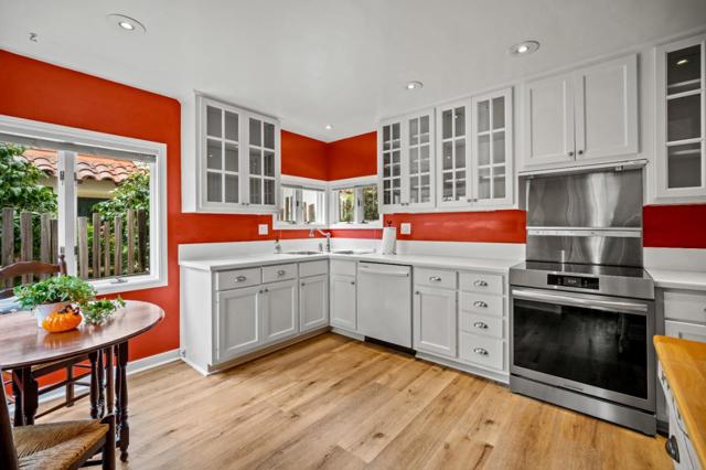 0 San Antonio 3 SE Ocean, Carmel CA: https://media.crmls.org/mediaz/b8dffd7c-e6ca-4e80-9eb2-ca6156ef400e.jpg