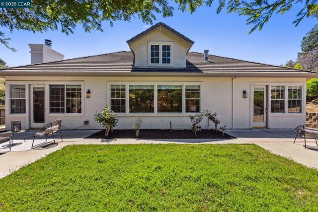 4280 Marietta Ct, Concord CA: https://media.crmls.org/mediaz/b8e0fb40-8375-4c94-ba6f-f247ccbcb5da.jpg