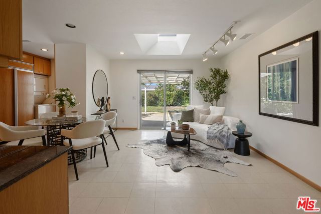 22521 Haynes Street photo 6