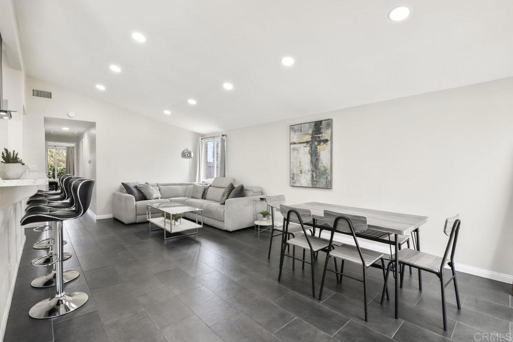 9452 Larrabee Avenue - photo 11