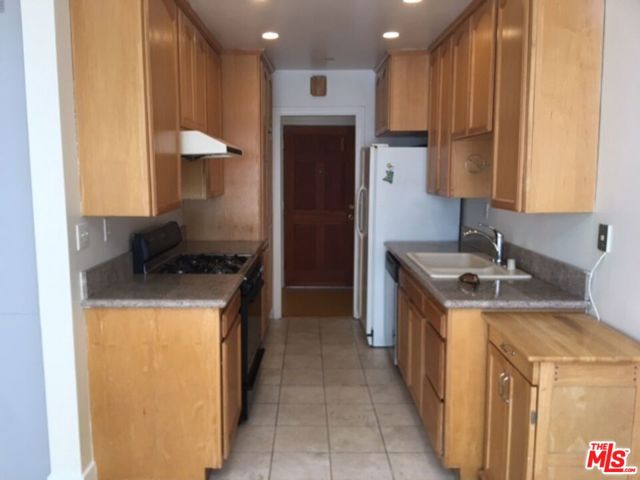 Drew Fenton | 12205 GORHAM Avenue Los Angeles CA | MLS: 7460269 Drew Fenton | 12205 GORHAM Avenue Los Angeles CA | MLS: 7460269