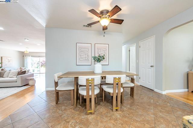 Image 21 of 56 For 4732 Loretta Way